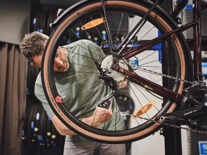 Fahrradmechaniker am JobRad | Presse Downloadbereich
